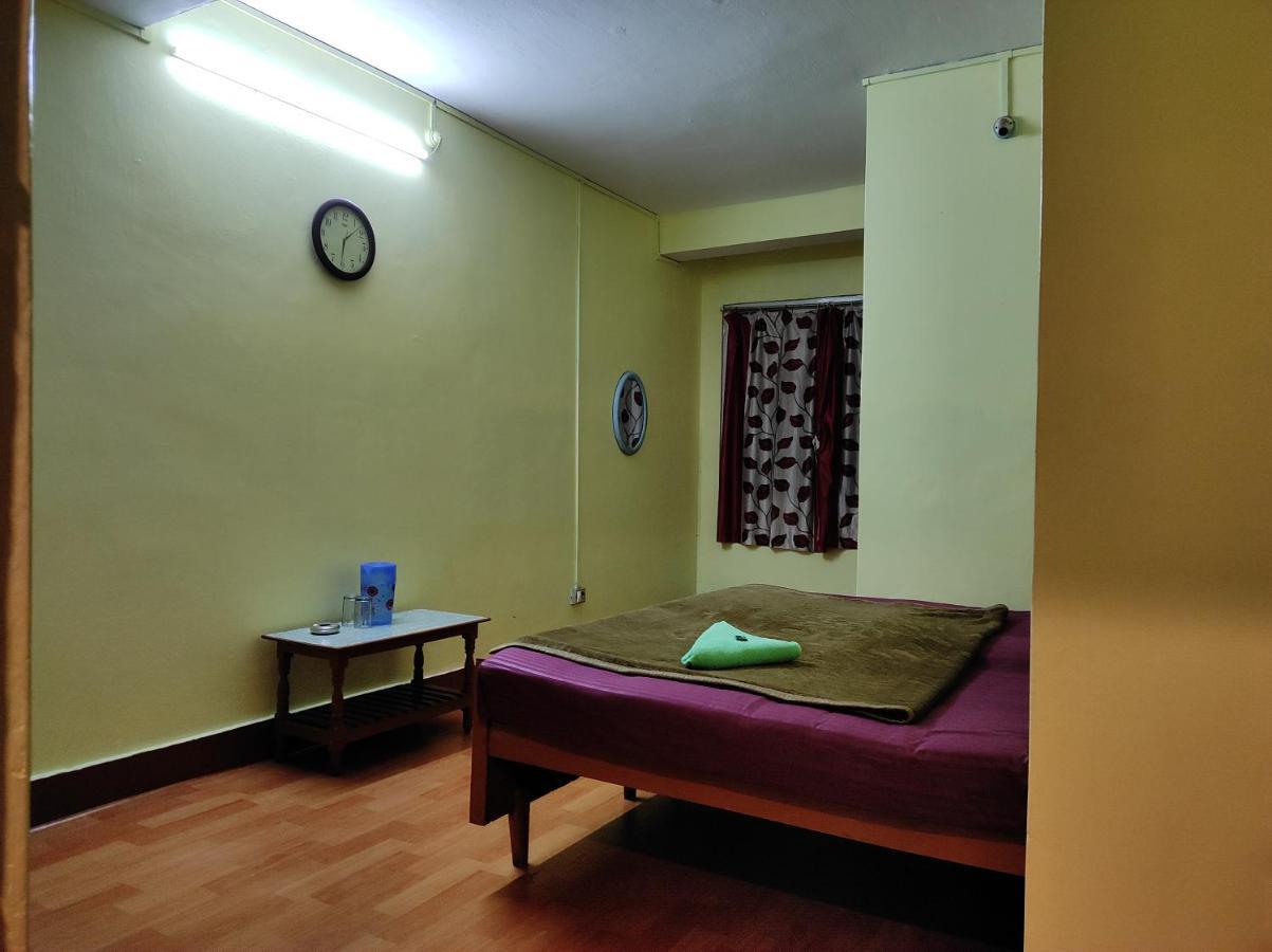 דרג'ילינג Wind Home Darjeeling- Budget Hotel Near Mall מראה חיצוני תמונה
