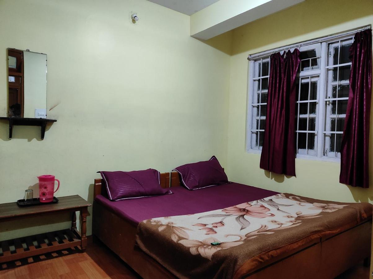 דרג'ילינג Wind Home Darjeeling- Budget Hotel Near Mall מראה חיצוני תמונה